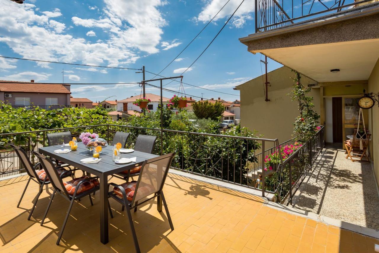 Lumalu Apartment Galizana Bagian luar foto